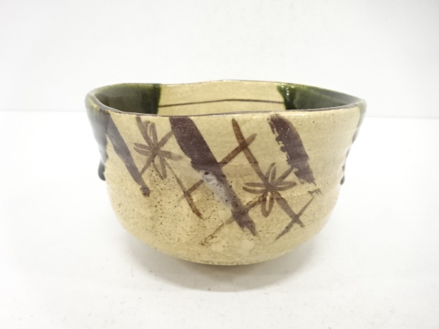 野田東山造　織部　茶碗